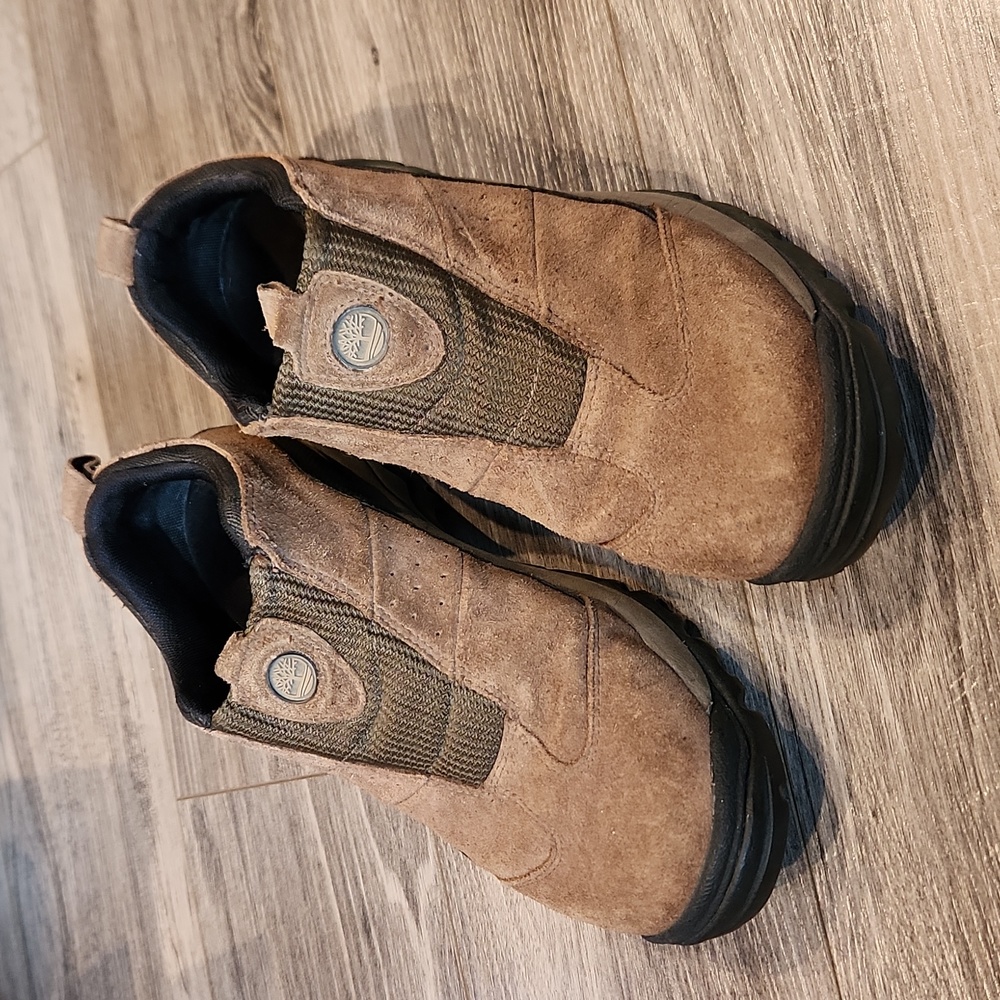 Timberland Men's sz 8M 86111 Genuine Leather and Man made upper Slip on Shoes